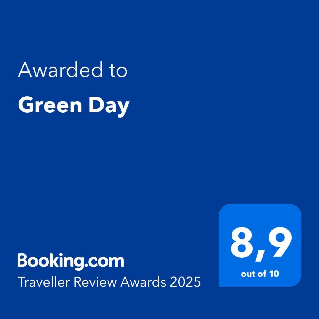 Green day Novigrad Istria Buitenkant foto